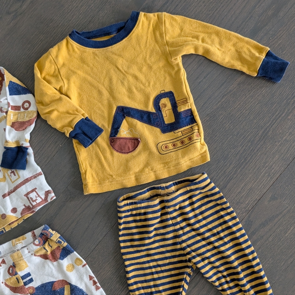 Carter's Baby Boy Construction Tops & Bottoms Pajama Set, 18 Months - Picture 2 of 6